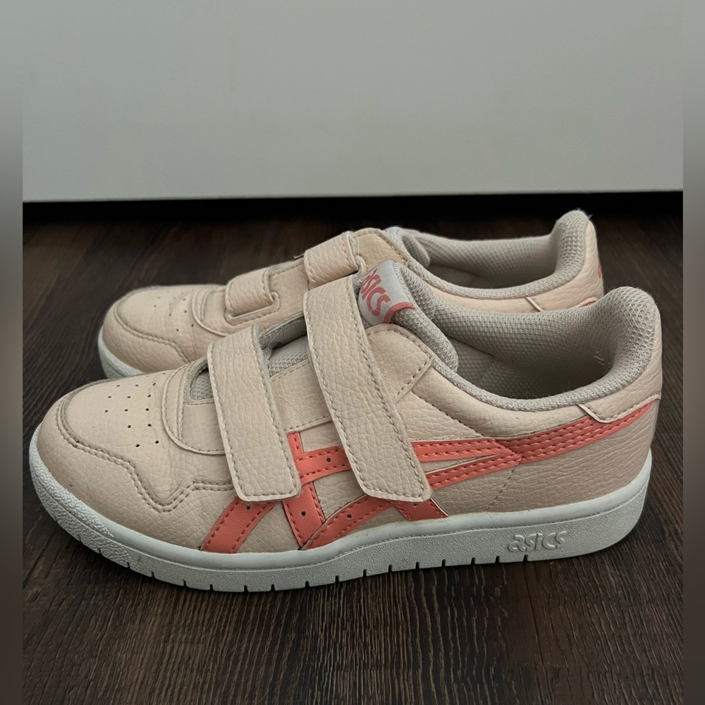 Girls Asics Velcro Sneaker Shoes - Size 2.5